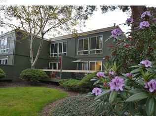 1633 NW Midlake Ln, Beaverton, OR 97006
