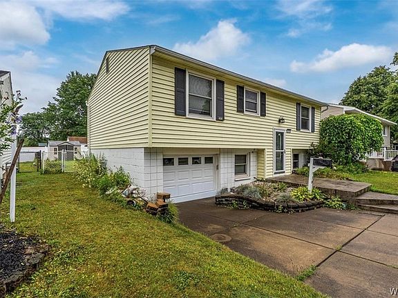2nd image of 18 Lille Ln