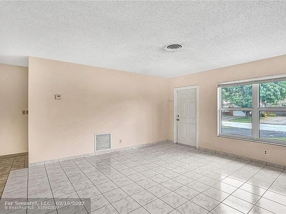 2nd image of 3721 NE 16th Ter