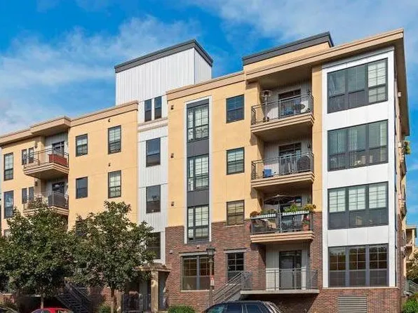 2565 Franklin Ave APT 205, Saint Paul, MN 55114