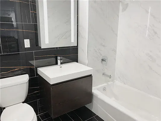 Rented by 18 REALTY | media 8