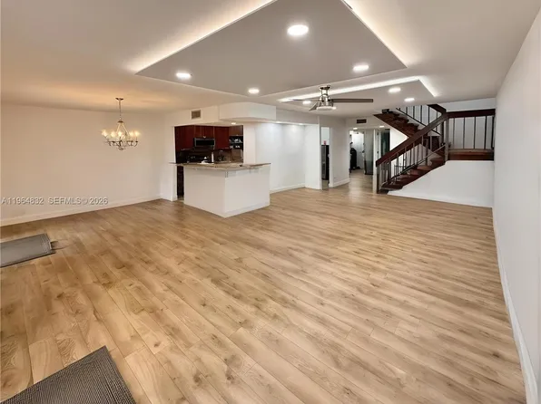 9717 N New River Canal Rd APT 406, Plantation, FL 33324