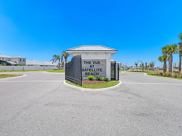 27 Gulfstream Way — Photo 3