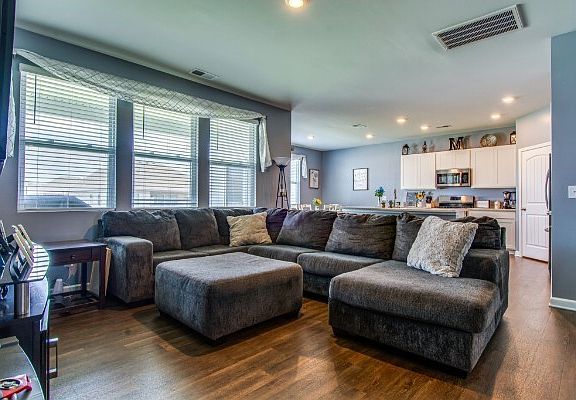 4th image of 7009 Berkswell Dr