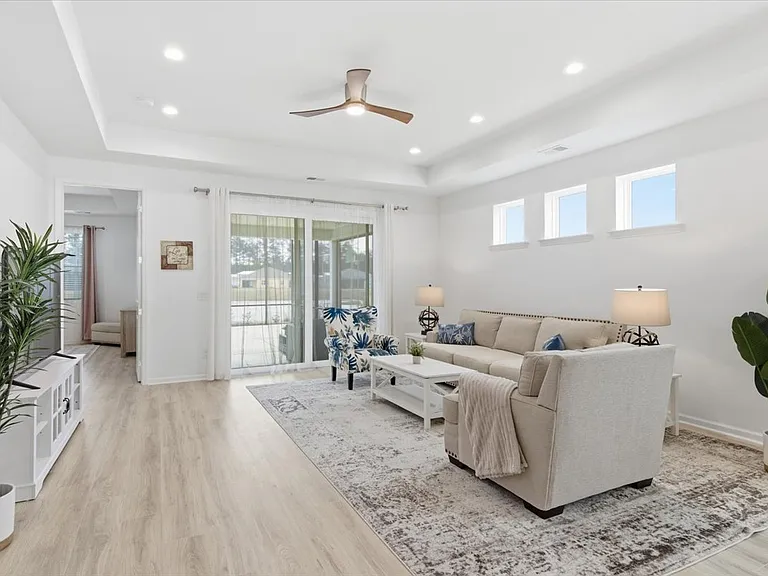 855 Weekend Ave — Photo 12
