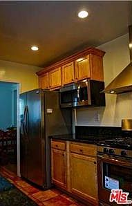 4th image of 10827 Kelmore St
