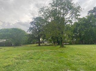2104 Plaza Dr, Chalmette, LA 70043