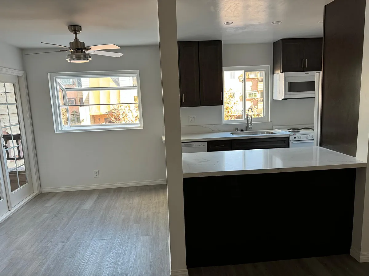 Building Photo - 3142 Midway Dr #B203