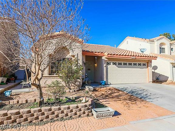 3rd image of 2743 Pavero Way