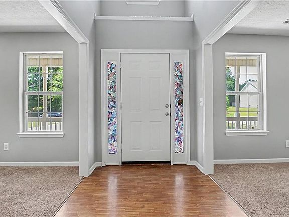 5th image of 9091 Jenni Cir