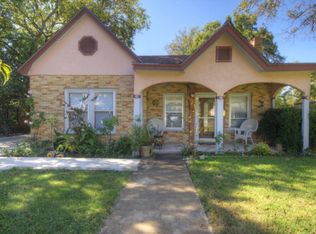 411 W Main St, Kerrville, TX 78028