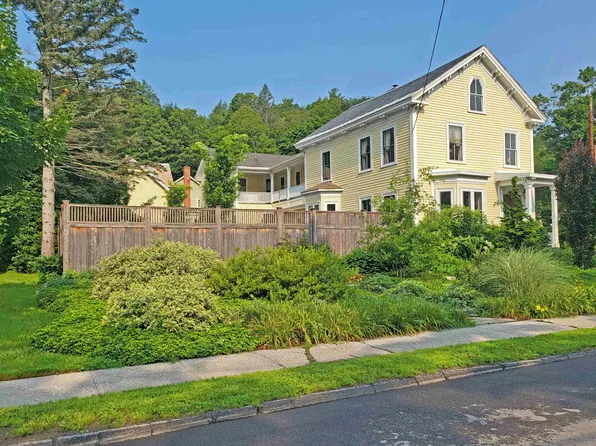 58 Oak Street, Brattleboro, VT 05301
