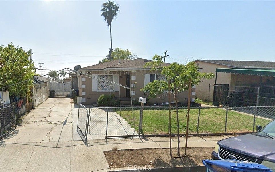 1st image of 120 W 111th Pl