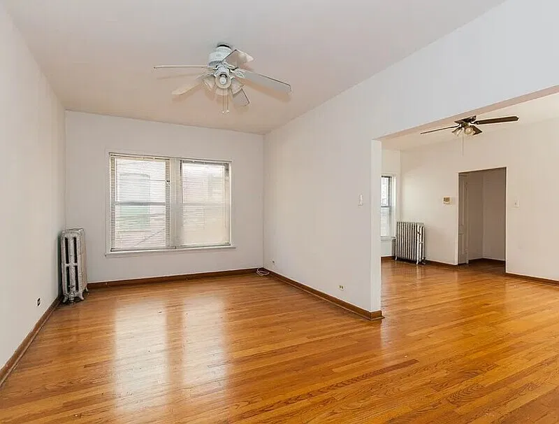 1 bed, 1.0 bath, 900 sqft, $1,674 — Photo 2