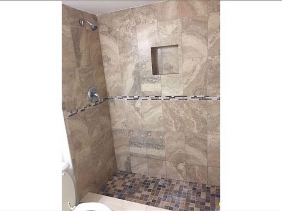 5th image of 510 NW 86th Pl APT 101