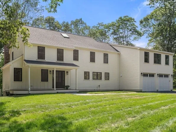 14 Ruel Dr, Dover, MA 02030