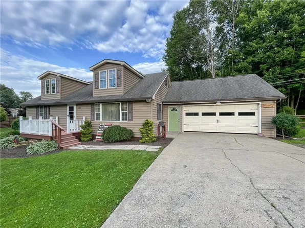 210 Old Gifford Rd, Bainbridge, NY 13733