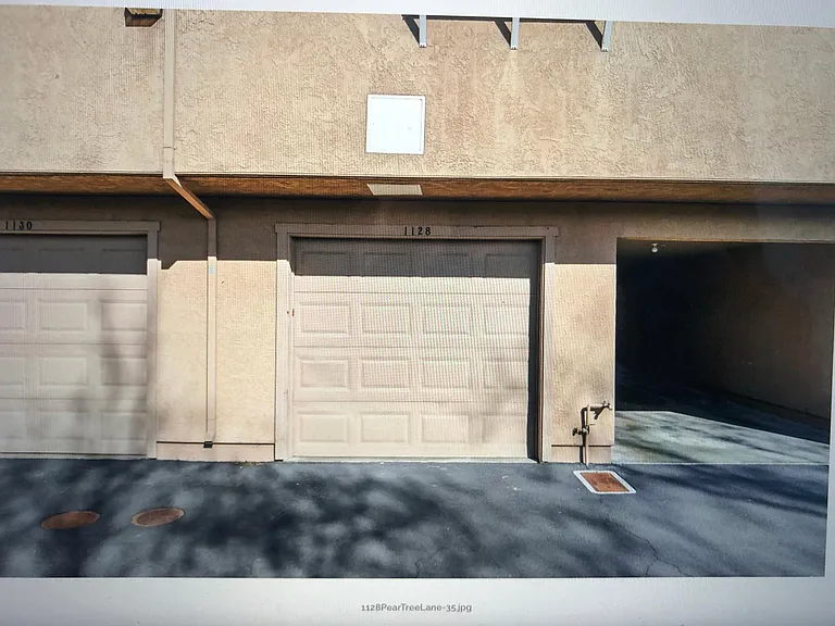 1128 Pear Tree Ln — Photo 22