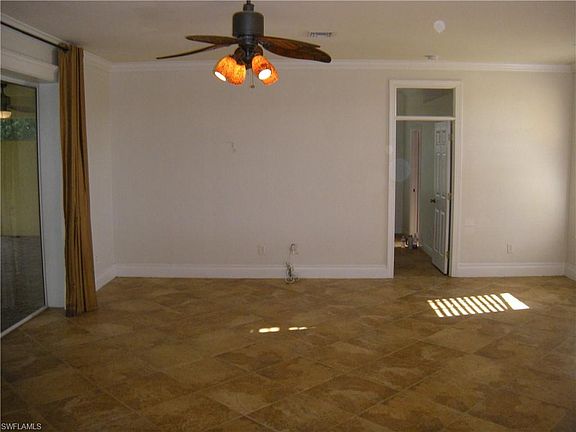 3rd image of 2837 SW 26th Ave