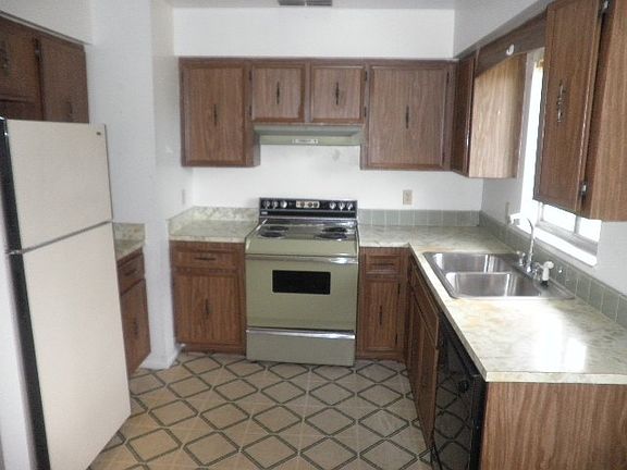 5th image of 8113 Pamlico St