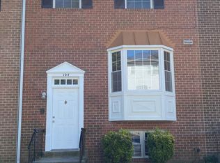 104 Garth Ter, Gaithersburg, MD 20879