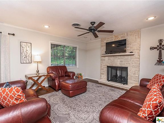 4th image of 105 Turtle Creek Dr