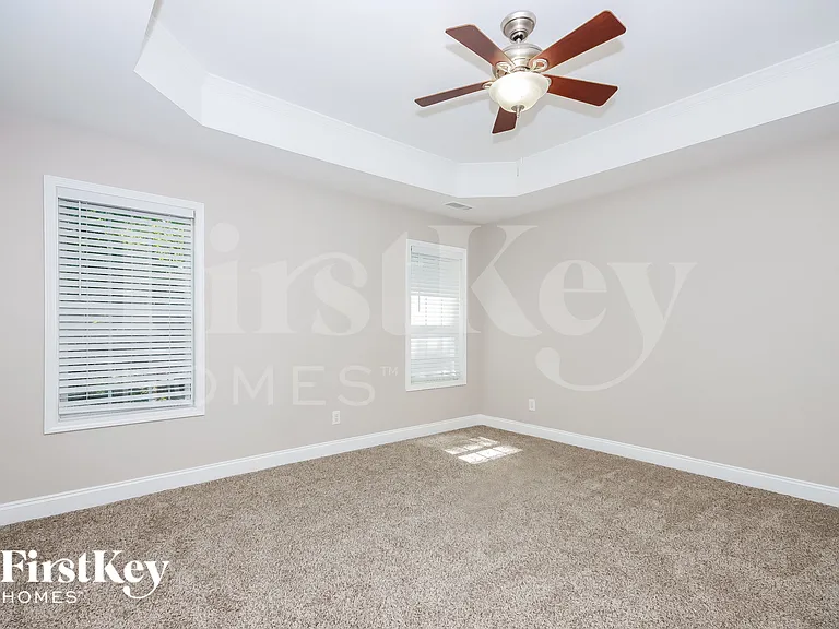 645 White Oaks Rd — Photo 10