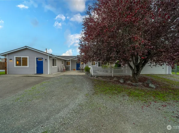 1805 5th Street SW, Puyallup, WA 98371