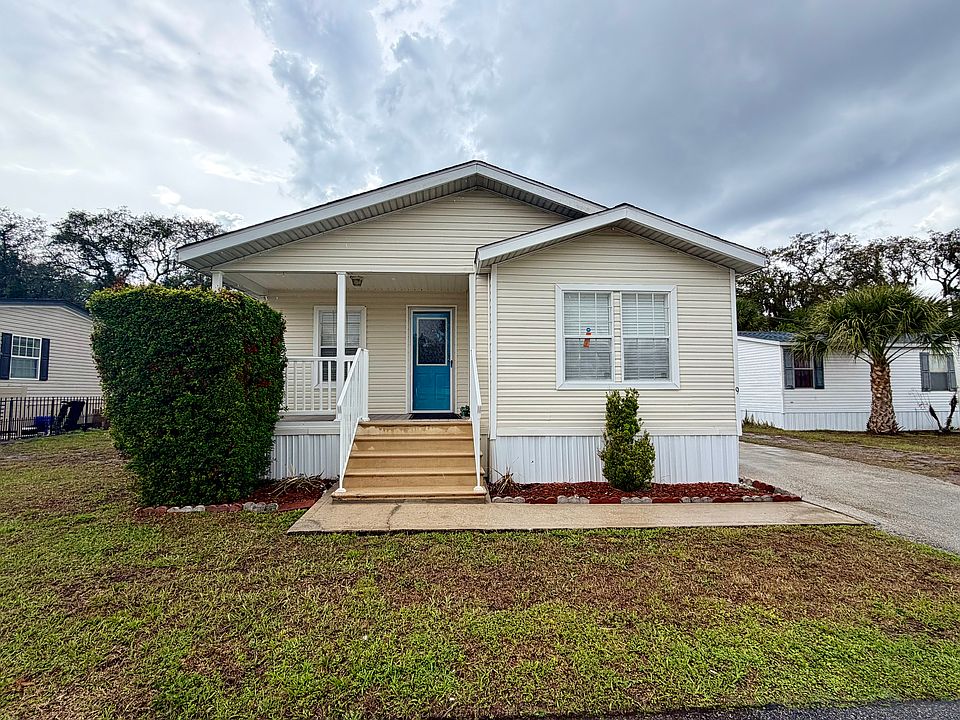 1st image of 9 Carriage Cove Way #9