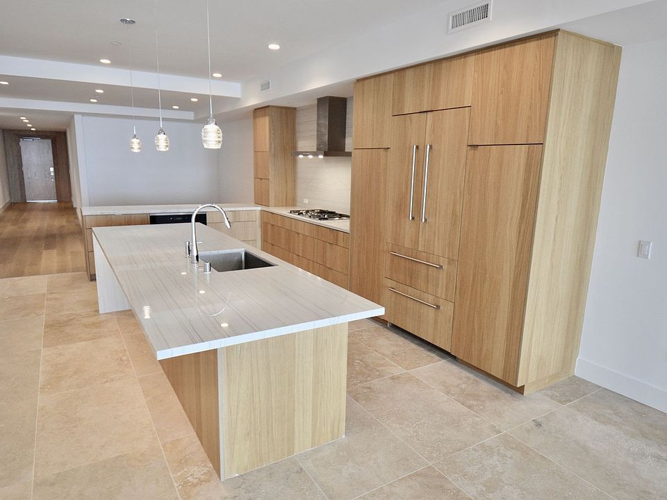 1st image of 2750 4th Ave #304