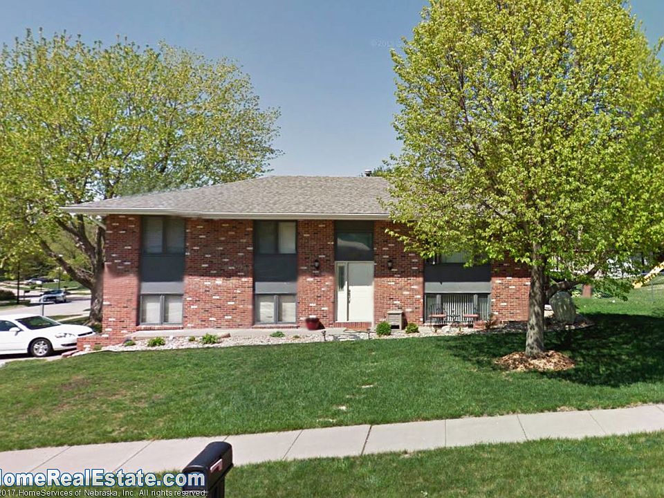 1st image of 5900 La Salle St