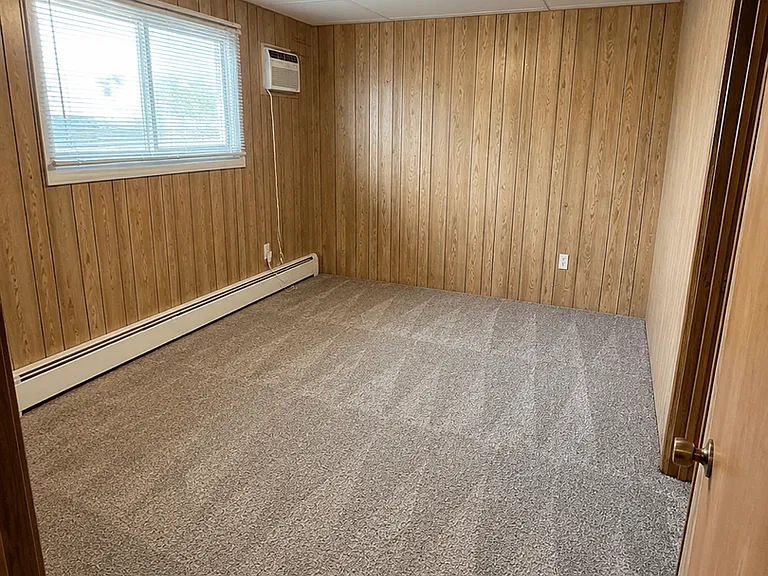 2339 Alderson Ave — Photo 10
