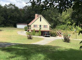 488 Hartford Ave E, Uxbridge, MA 01569
