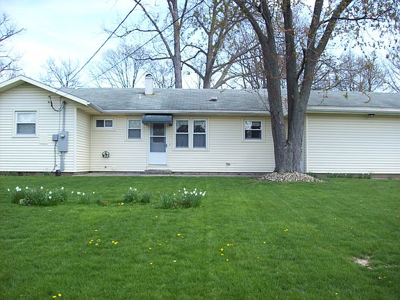 5th image of 822 Woodbine St