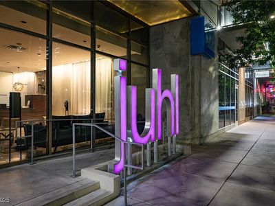 353 E Bonneville Ave UNIT 1302, Las Vegas, NV, 89101