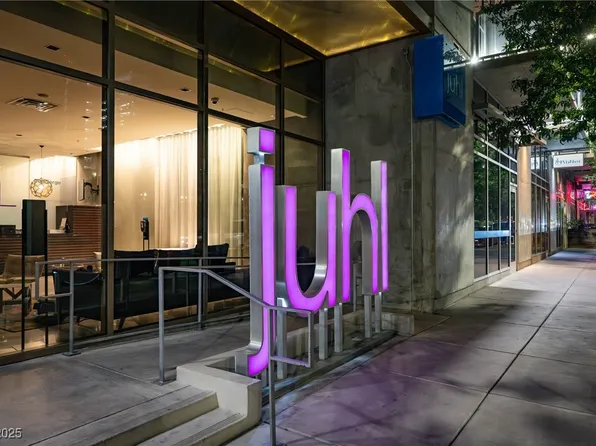 353 E Bonneville Ave Unit 1302, Las Vegas, NV 89101