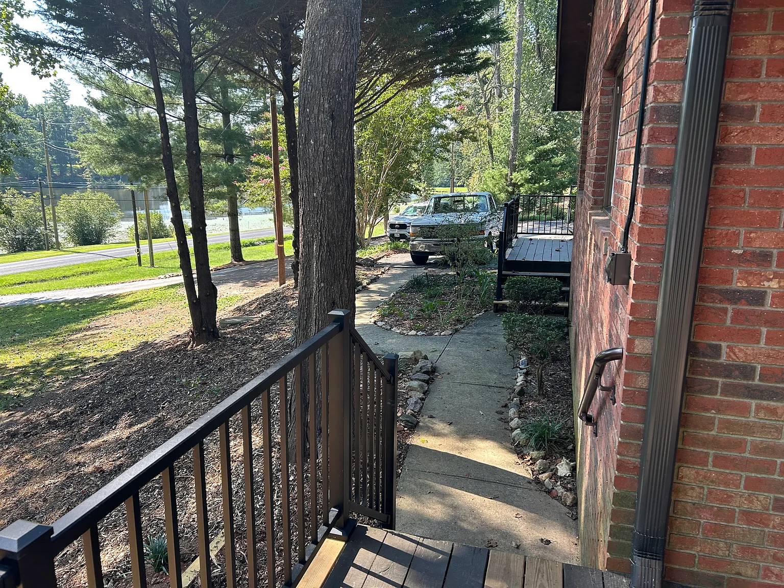 2 bed, 1000 sqft, $1,250 — Photo 4