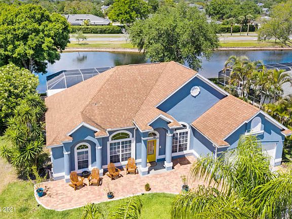 3rd image of 318 Lake Victoria Cir