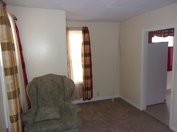 5th image of 2111 Morris Ave