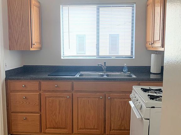 5th image of 131 S Avenue 63 #8525667