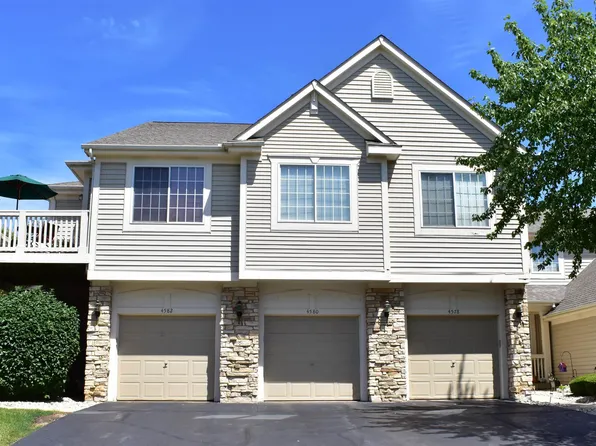 4580 Hilltop Dr, Loves Park, IL 61111