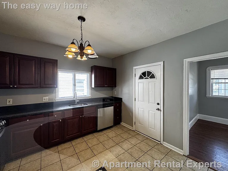 51 Glendale St #2 — Photo 2