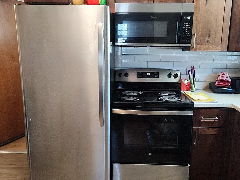 155 Barham Ave #1C — Photo 2