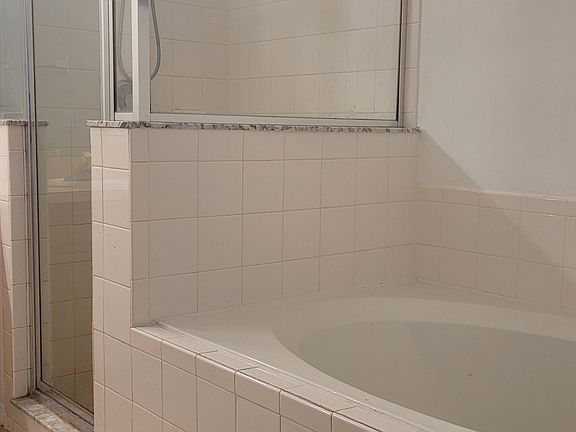 2nd image of 217 Jessamine Dr #1