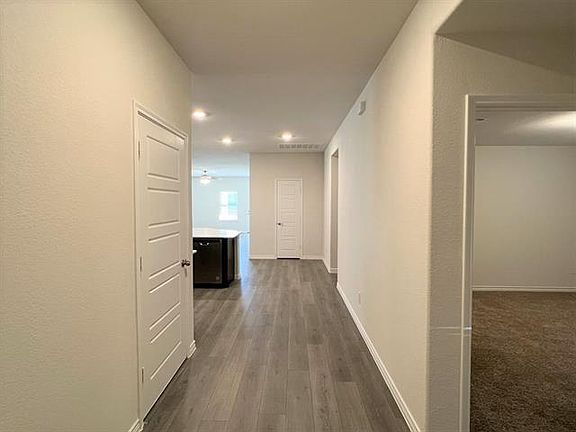 5th image of 125 Cottage Ln