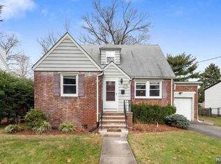 297 Baldwin Ave, New Milford, NJ 07646