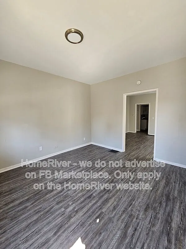 2 bed, 1.0 bath, 1540 sqft, $1,550 — Photo 2