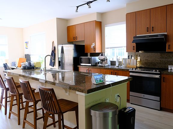 4th image of 22636 NE Alder Crest Ln