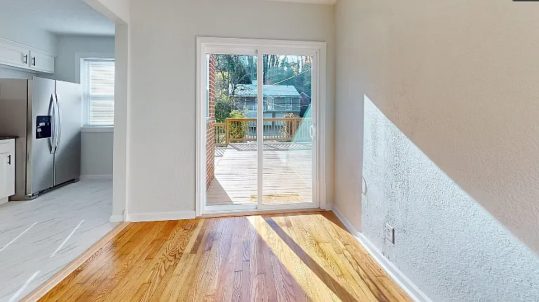 1670 Washington Blvd — Photo 4