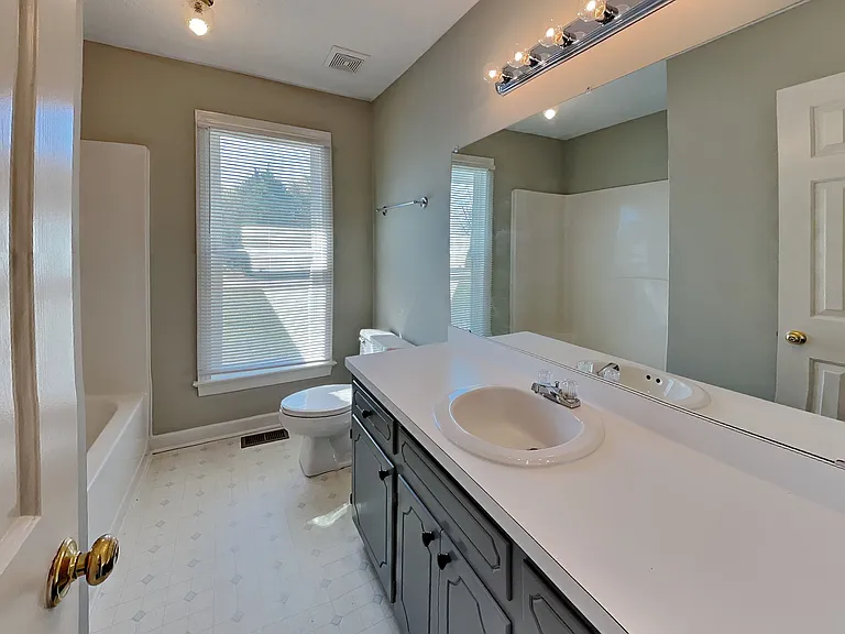 3016 Lindsay Dr — Photo 12